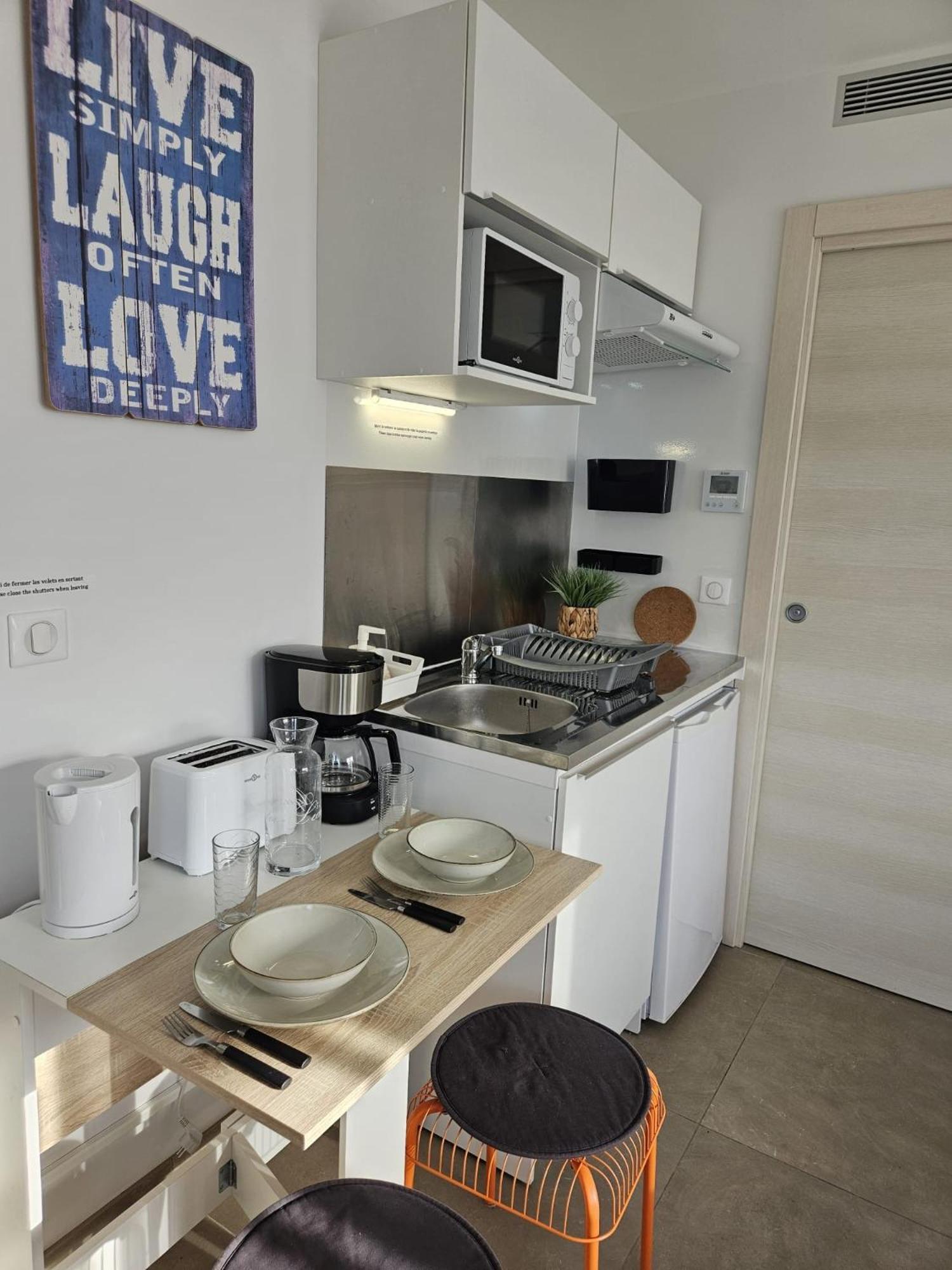 Twenty Rent Hotell Cagnes-sur-Mer Eksteriør bilde